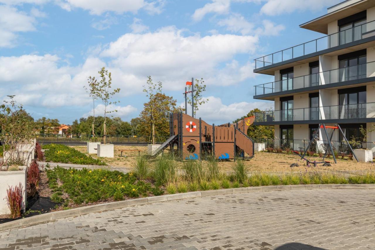 Wellness Resort Apartments Dziwnow Riverfront By Noclegi Renters Экстерьер фото
